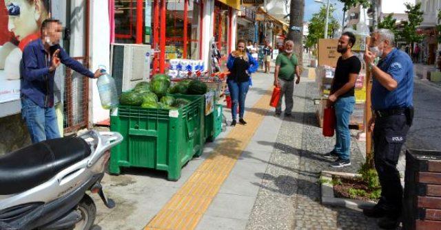 Market çalışanı, aynı cezayı bir daha ödememek için kendini yakmaya çalıştı