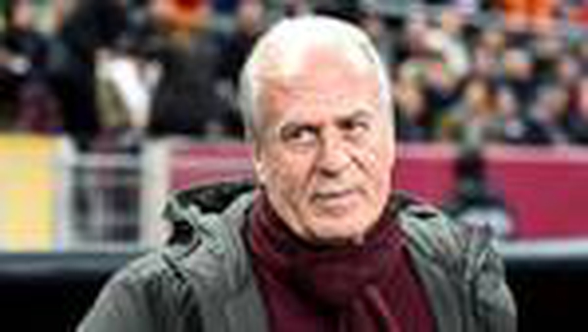 Mustafa Denizli\'nin şampiyonluk favorisi: Başakşehir