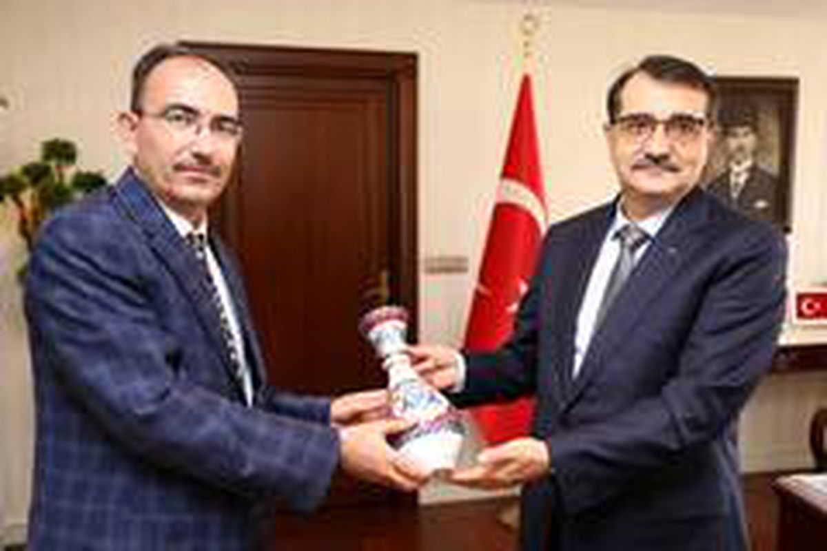 Rektör Beydemir\'den Bakan Dönmez\'e ziyaret