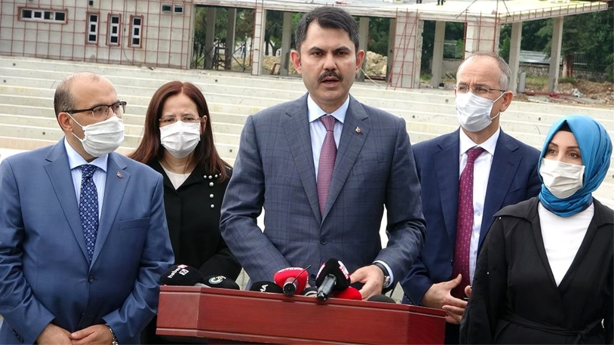 Bakan Kurum, İstanbul Boğazı\'na atılan maske ve eldivenlerle ilgili konuştu