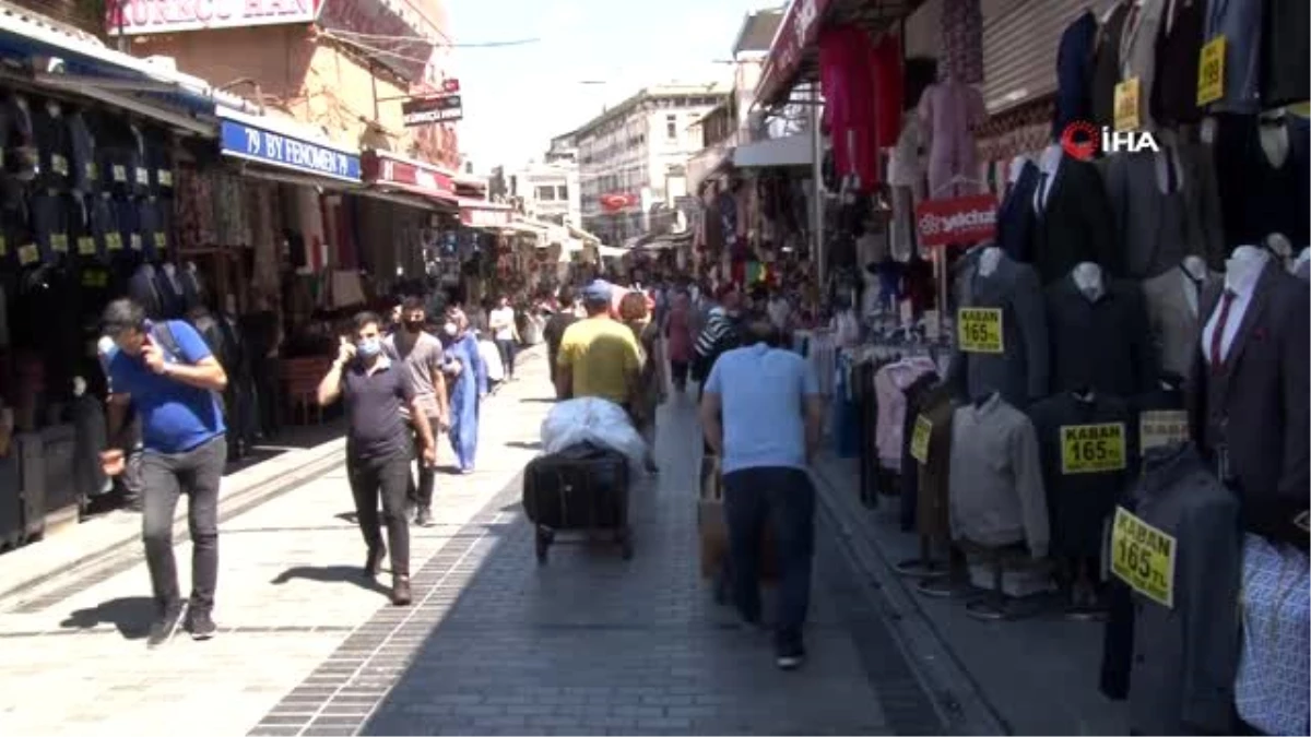 Düğün alışverişleri başladı, Mahmutpaşa hareketlendi