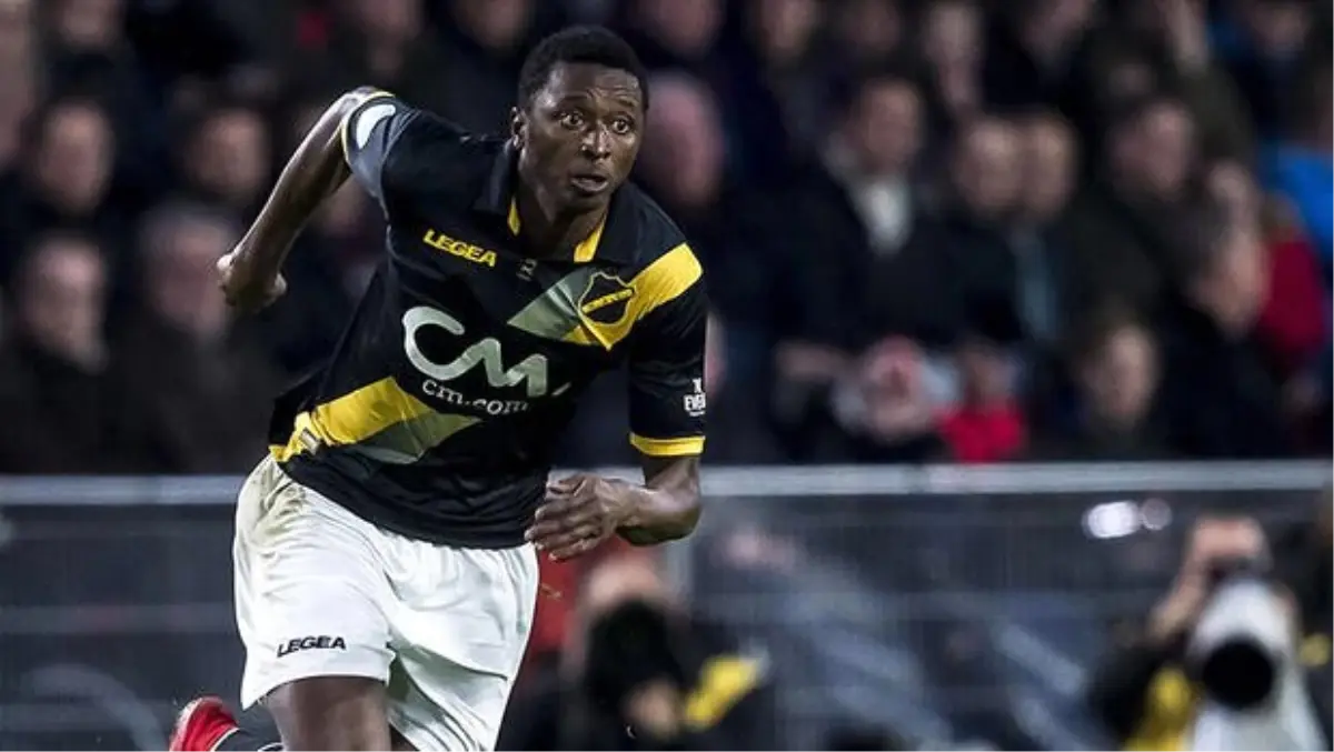 Fenerbahçe, Beşiktaş\'ın da istediği Umar Sadiq\'ın peşinde