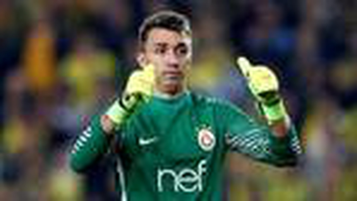 Fernando Muslera, oğluna kendi adını koyan taraftara teşekkür etti!