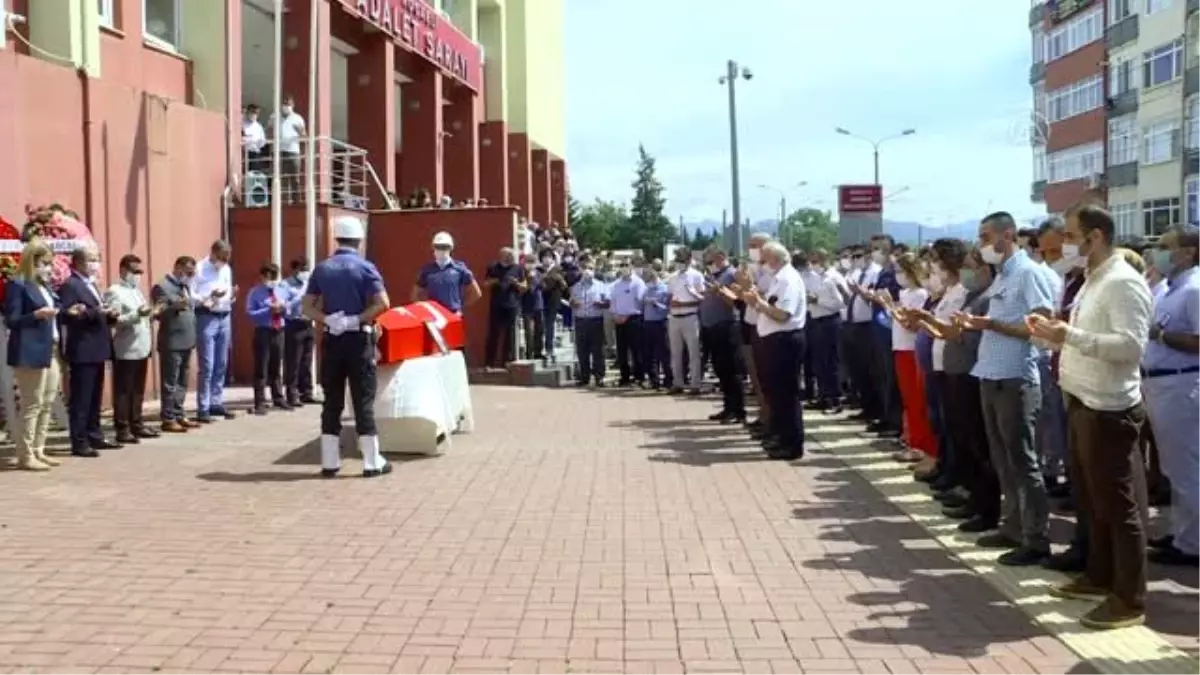 Hayatını kaybeden Kocaeli Cumhuriyet Savcısı Altunoğlu için adliyede tören yapıldı