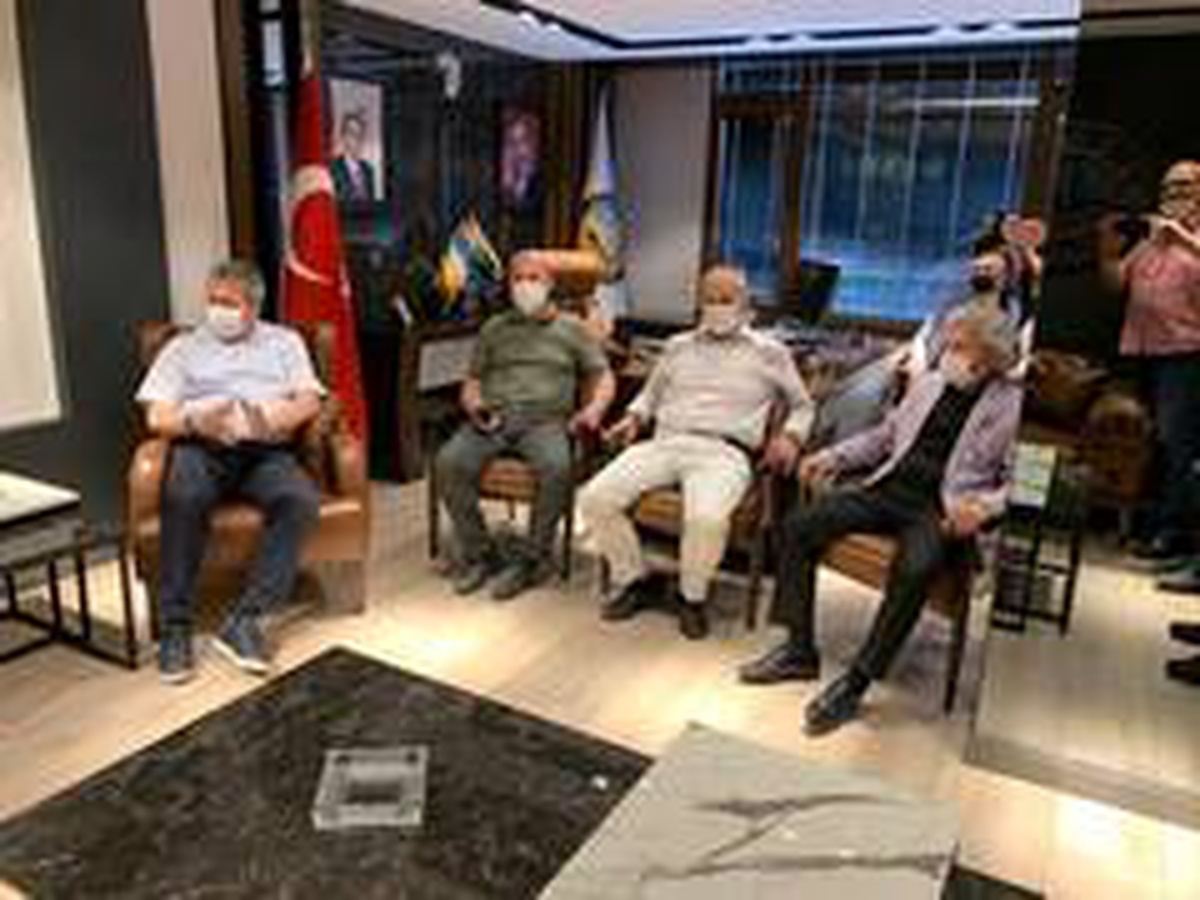 AK Parti\'den DESKKKOP\'a teşekkür ziyareti