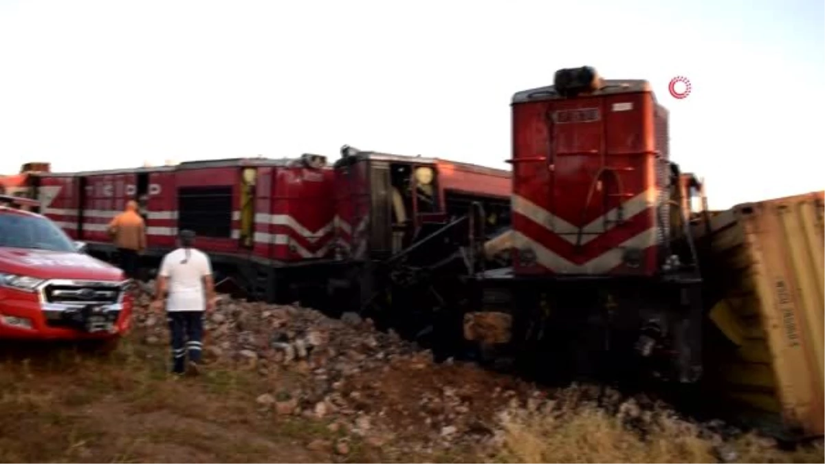 Battalgazi ilçesinde iki yük treni kafa kafaya çarpıştı: 1 ölü, 4 yaralı