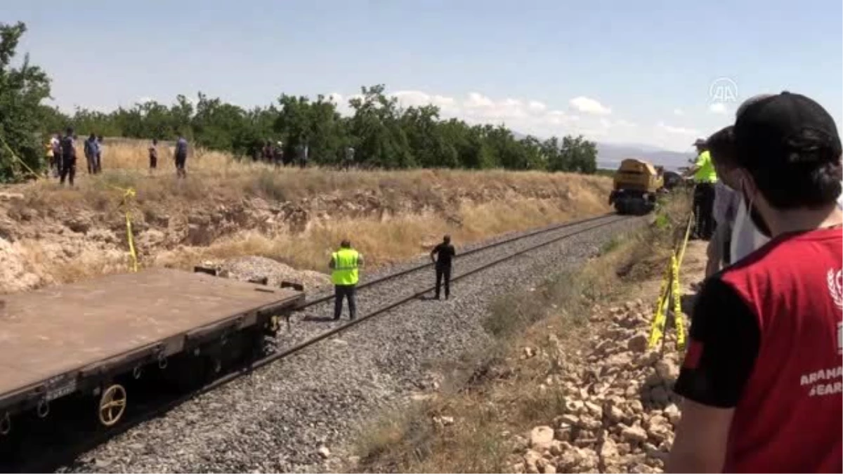İki yük treni çarpışması - Malatya Valisi Baruş