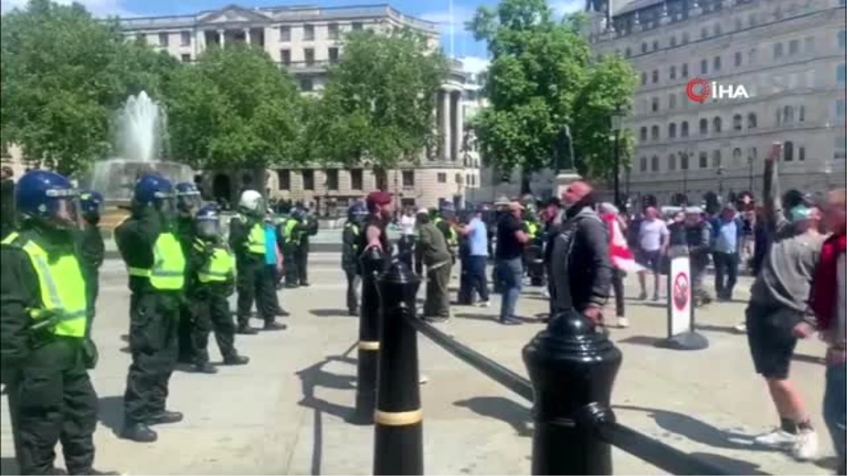 Son dakika haberleri | - İngiltere\'de heykellere karşı tepki devam ediyor -İngiltere\'de aşırı sağcılar sokağa çıktı