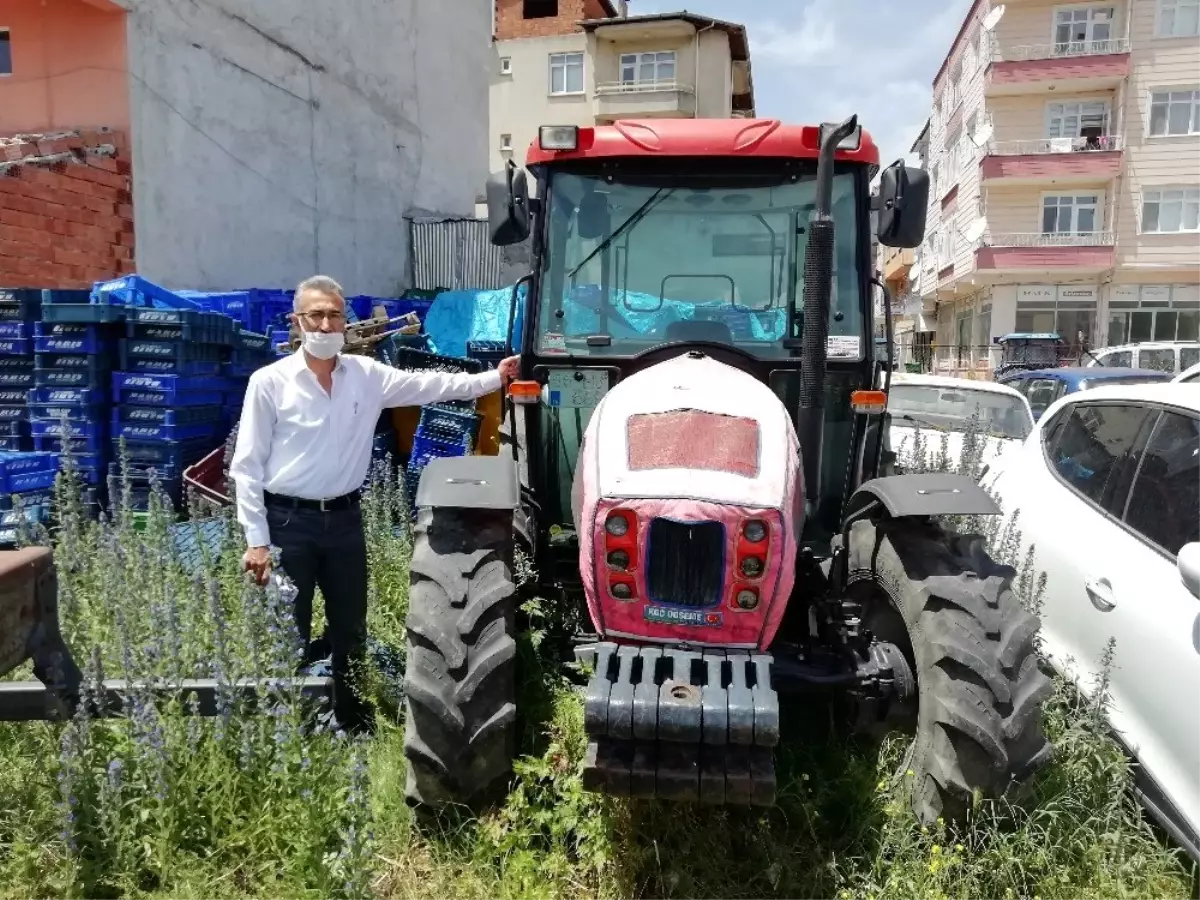 Kefil oldu, traktörü ve arazilerine haciz geldi