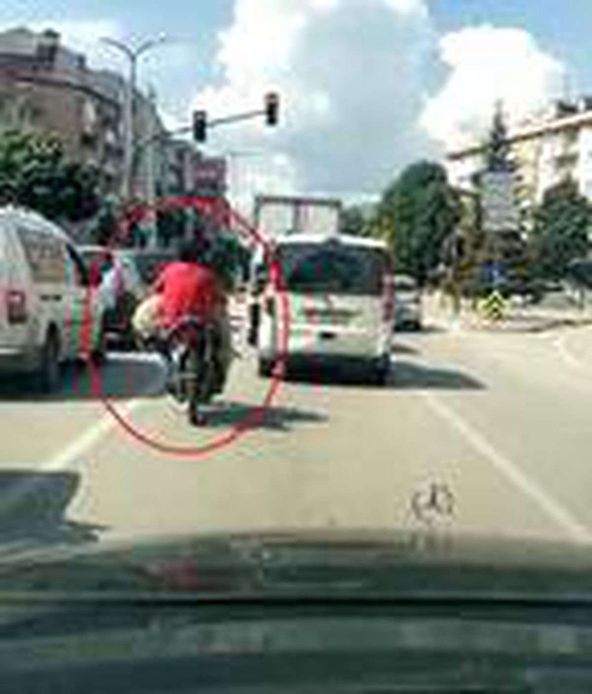 Son dakika haberi! Motosikletiyle küçükbaş hayvan taşıdı