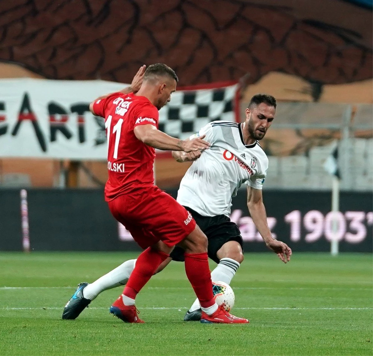 Süper Lig: Beşiktaş: 2 Antalyaspor: 0 (İlk yarı)