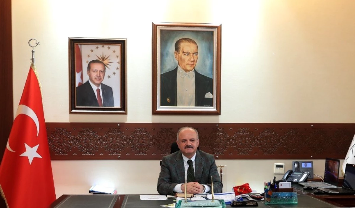 Vali Özdemir Çakacak\'ın Jandarma Genel Komutanlığı\'nın kuruluşunun 181\'inci yıl dönümü kutlama...