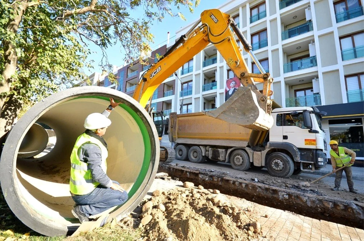 Yağmur suyu sorununa 3 ilçede neşter vuruluyor