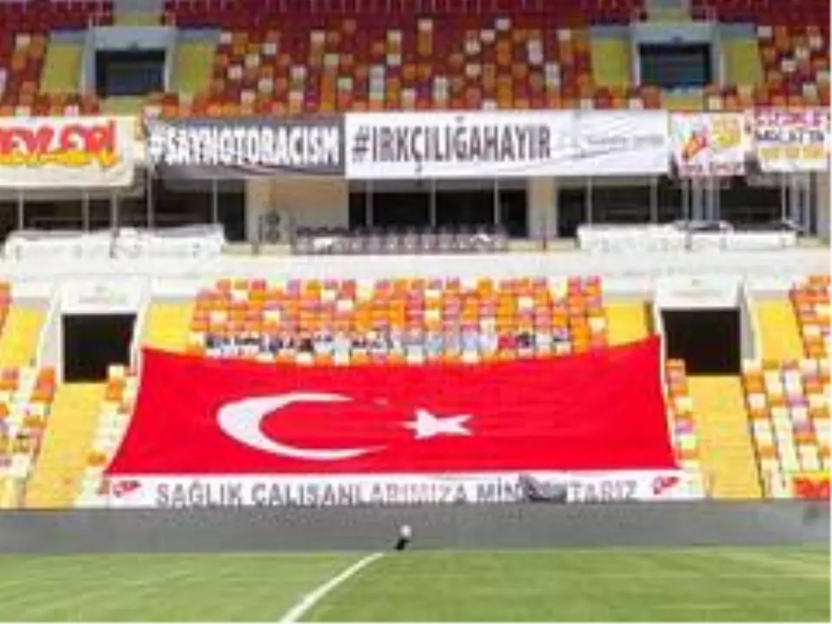 Yeni Malatyaspor, tribünleri ünlü isimlerle doldurdu