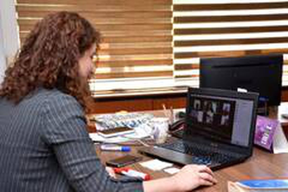 Efeler Kaymakamlığı Aile İçi Eğitim Programları düzenliyor