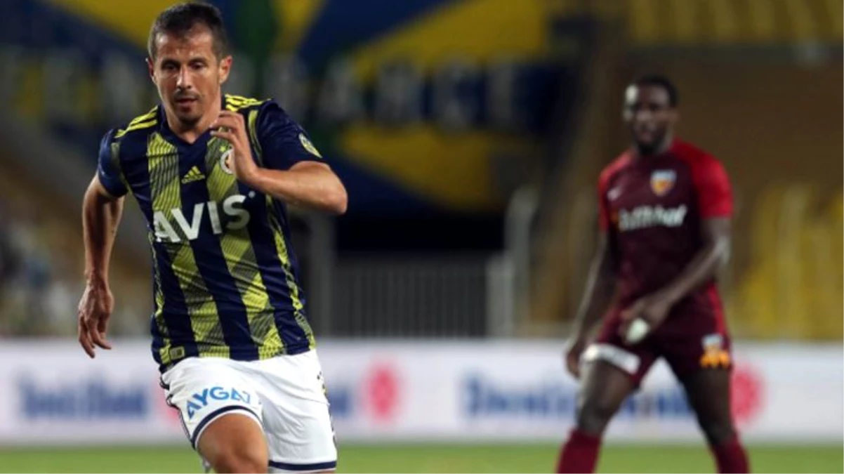 Emre Belözoğlu, Medipol Başakşehir'in Süper Lig'de şampiyon olmasını istiyor