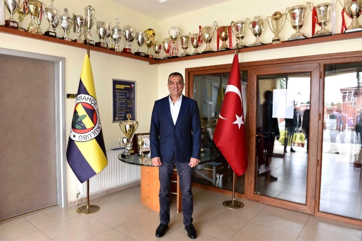 Fenerbahçe Futbol Akademisi\'nde devir teslim töreni yapıldı