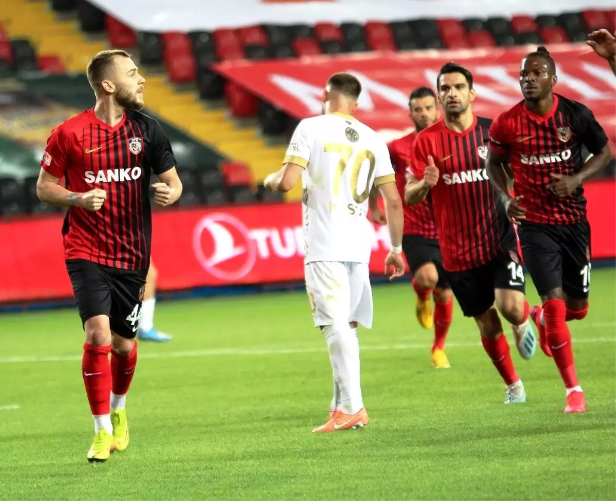 Son dakika haberi! Süper Lig: Gaziantep FK: 1 MKE Ankaragücü: 0 (İlk yarı)