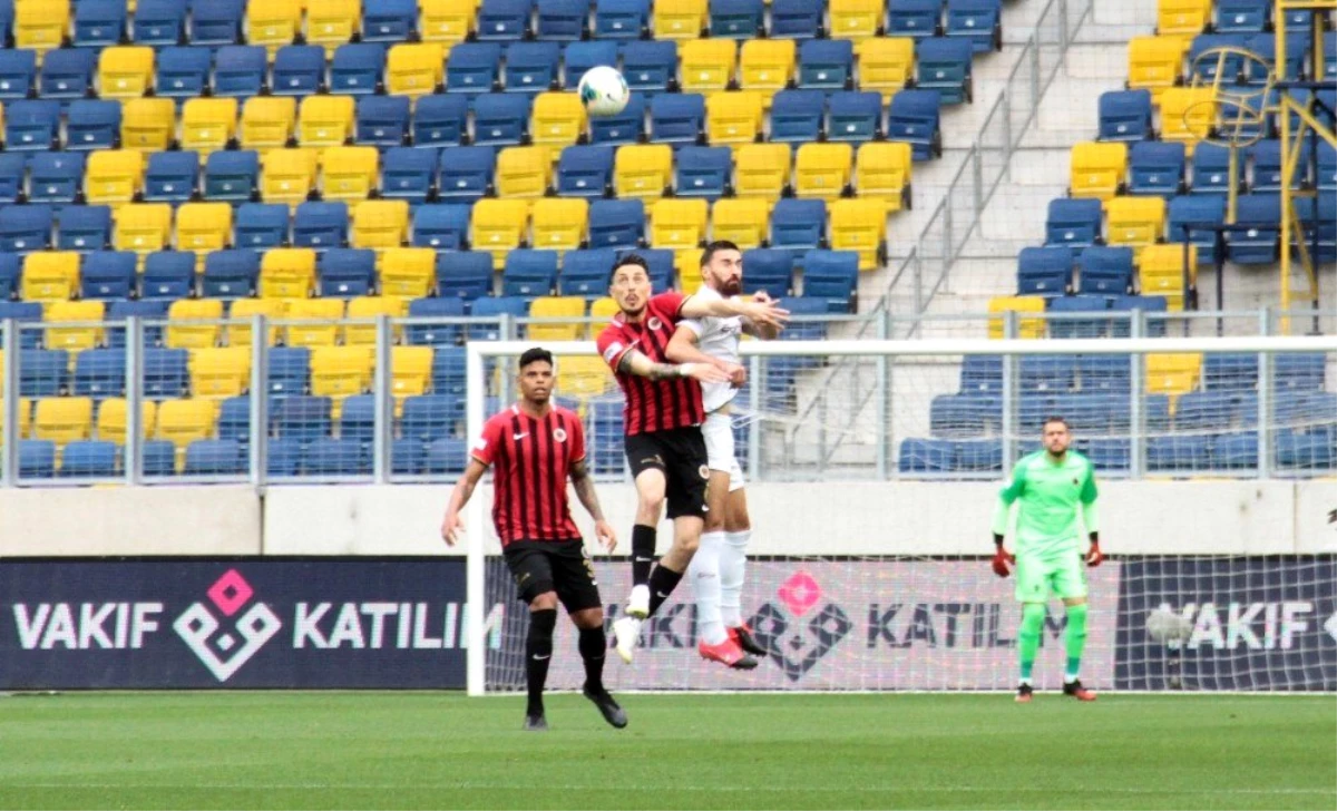 Süper Lig: Gençlerbirliği: 0 Konyaspor: 0 (İlk yarı)