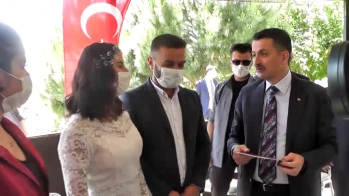 Bakan Pakdemirli, nikah şahidi oldu