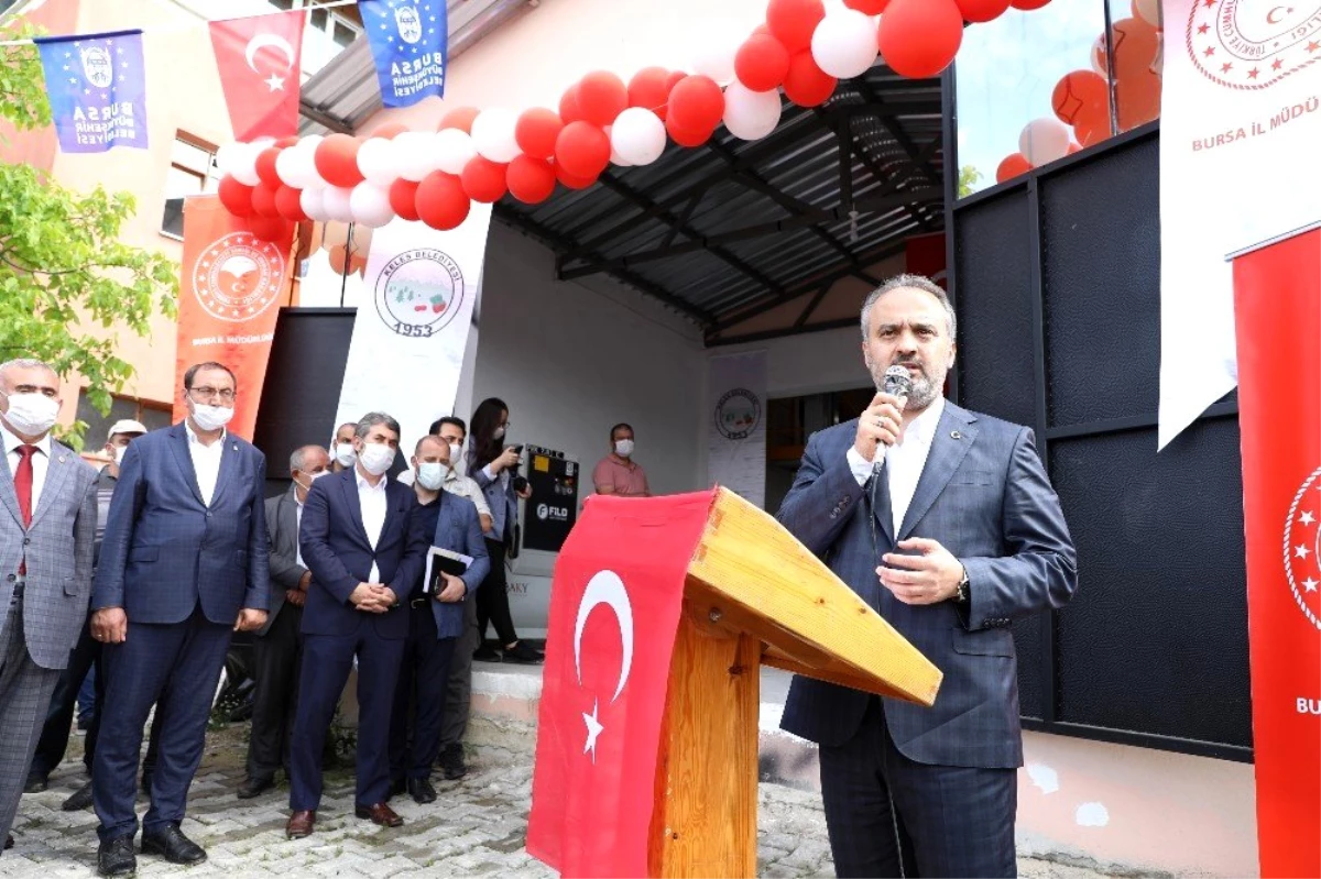 Büyükşehir afet mağduru köylünün yanında