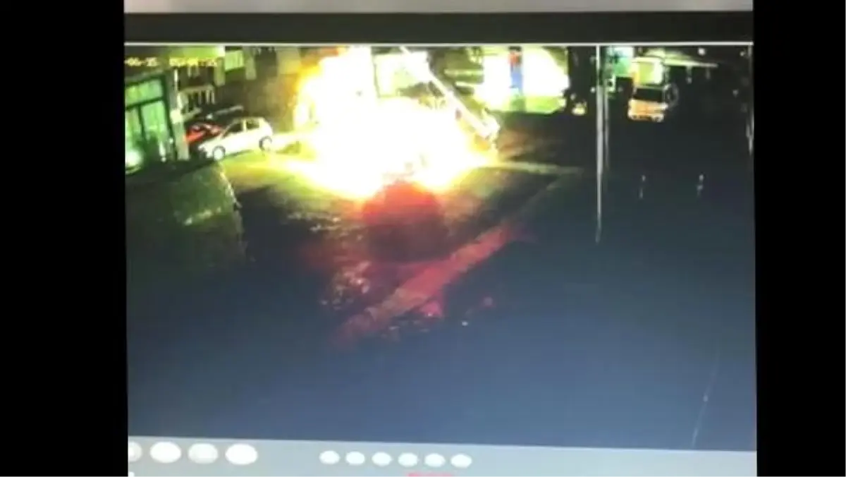 Direk montajı yapan işçiler, akıma kapıldı: 1 ölü (2)