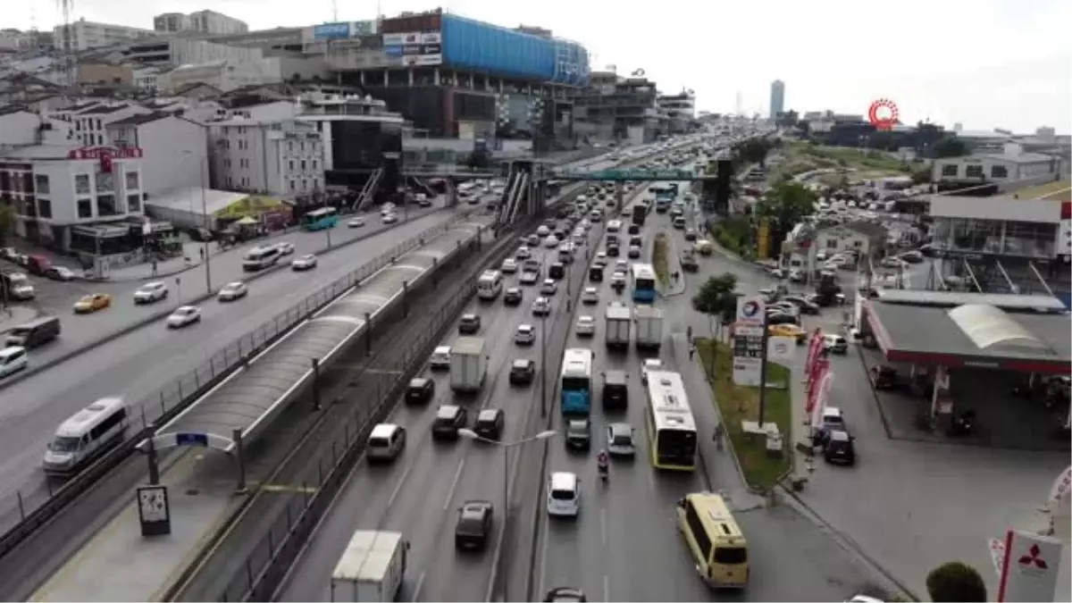 E-5\'teki yoğun trafik böyle görüntülendi