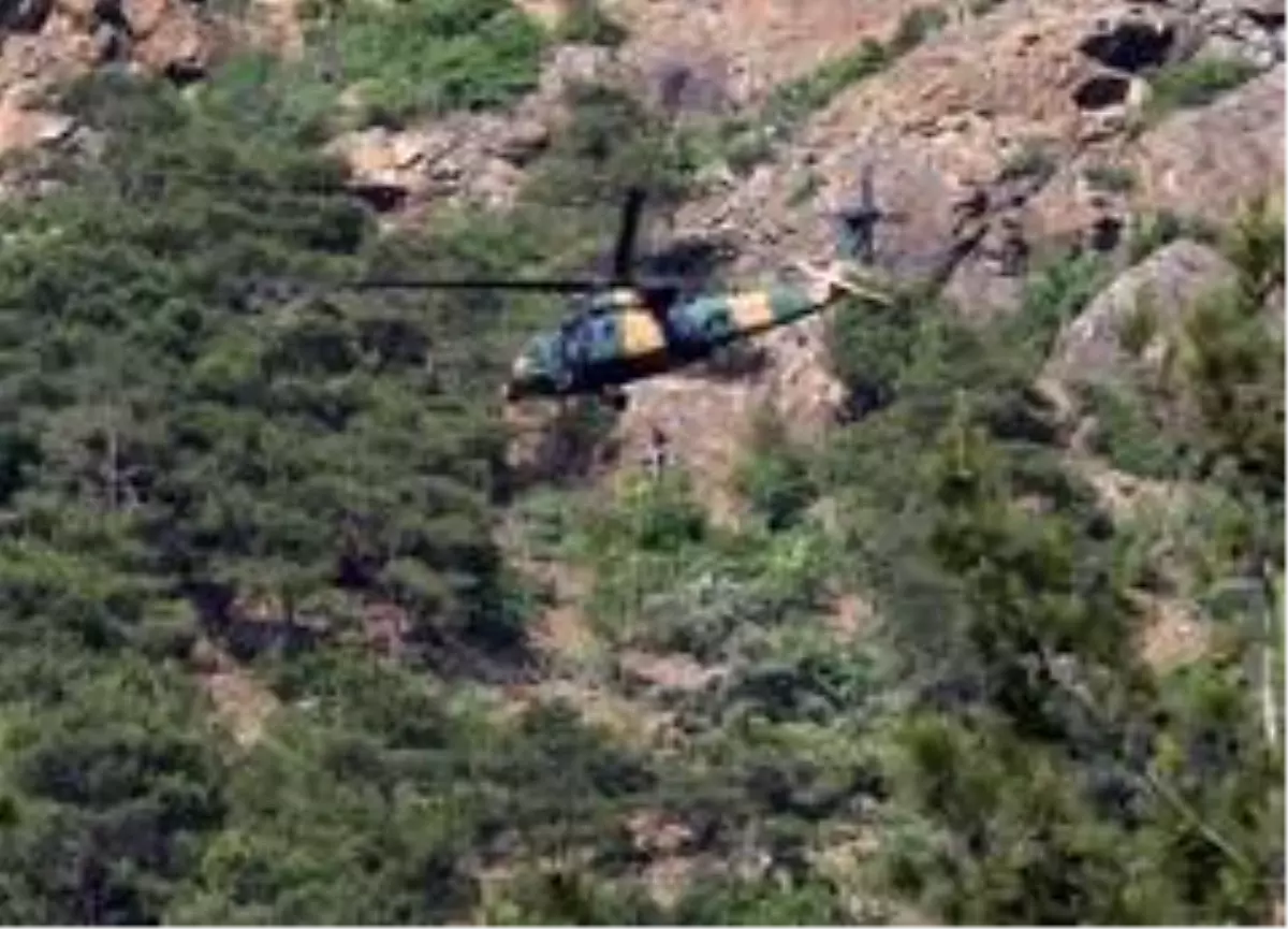 Son dakika haberi! Hatay\'da dağda yaralanıp mahsur kalan genci jandarma helikopterle kurtardı