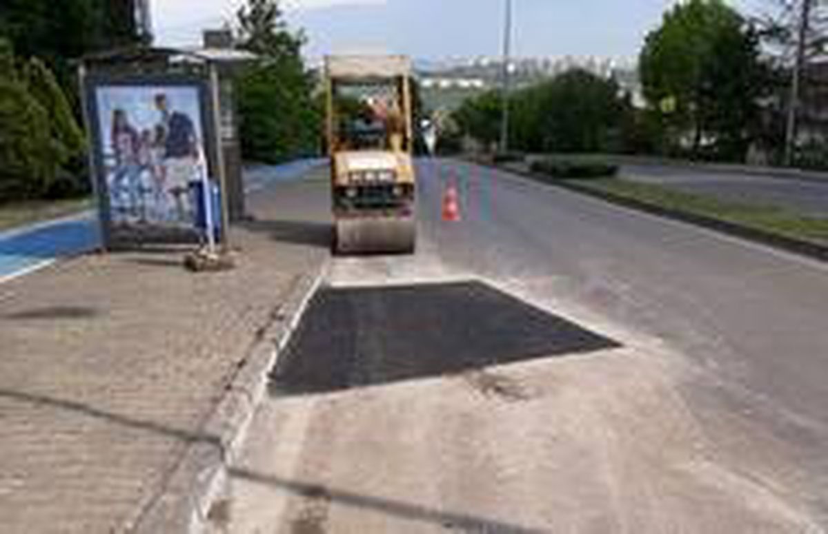 İzmit 17 Ağustos Bulvarı\'nda yol onarımı