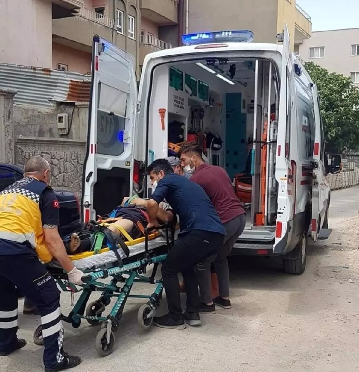 Mardin\'de akıma kapılan 2 inşaat işçisi yaralandı