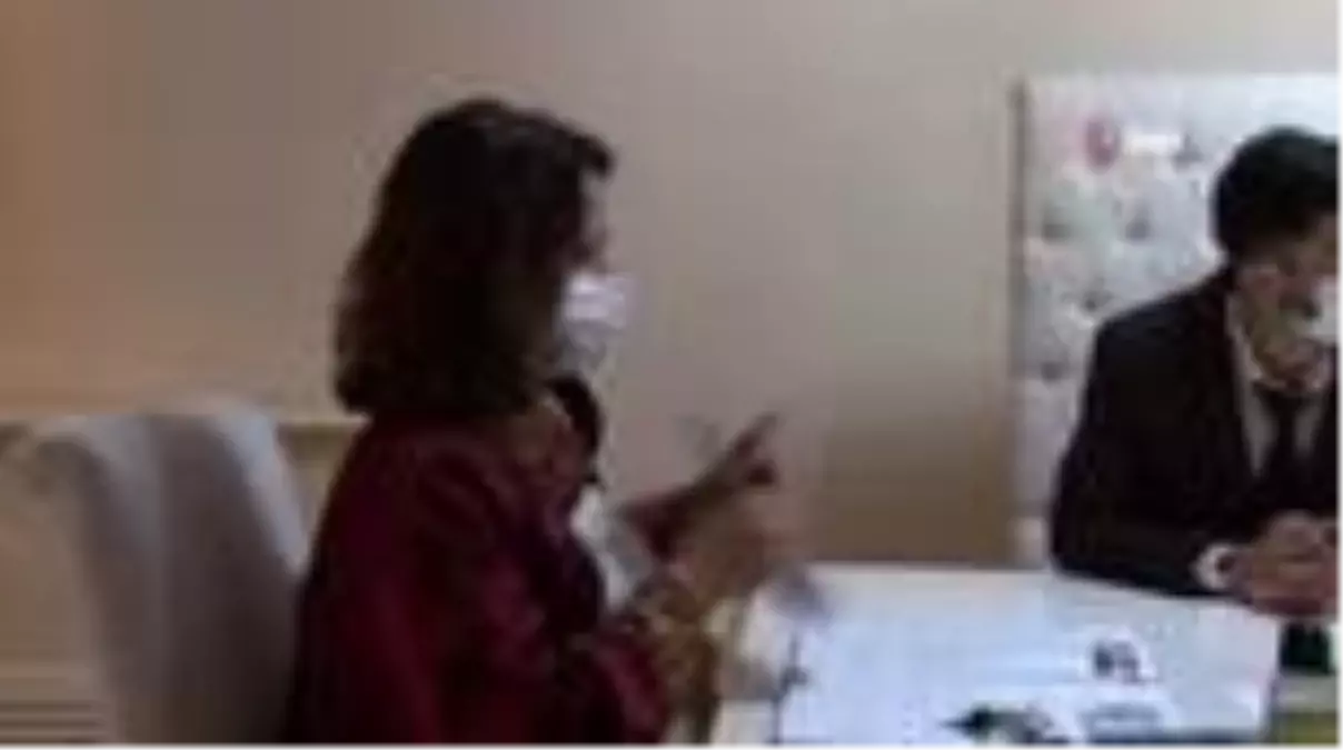 Nikah salonları hizmet vermeye başladı: \'Bazı çiftler özel kalem getirdi\'