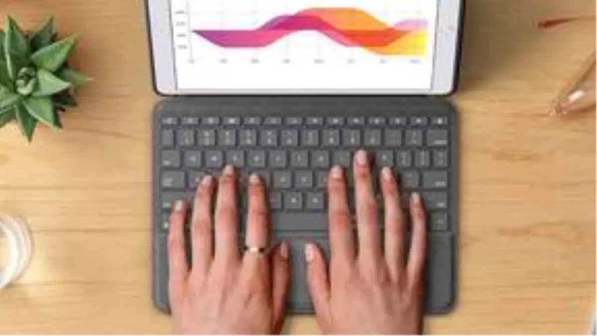 Uygun Fiyatlı Smart Keyboard Rakibi: İşte Logitech Combo Touch