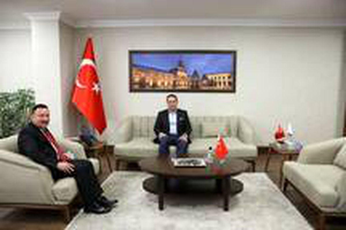 Başkan Beyoğlu\'ndan Eryılmaz\'a ziyaret