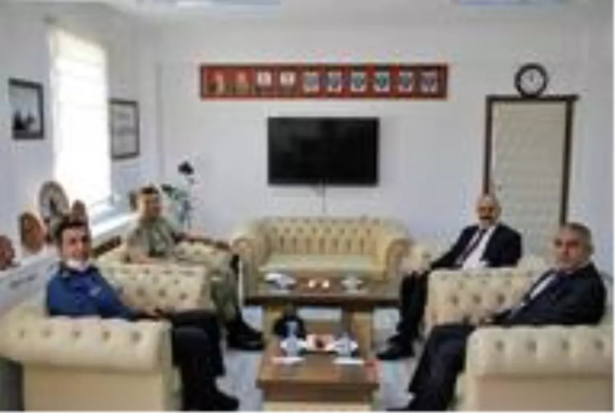 Son Dakika | Emniyet Müdürü Artunay, JAKEM Komutanı Altın\'ı ziyaret etti