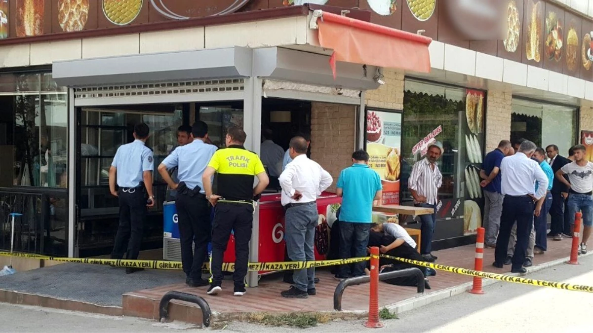 Eşinin yasak aşk yaşadığını iddia ettiği şahsı öldüren sanığa 38 yıl 4 ay hapis cezası