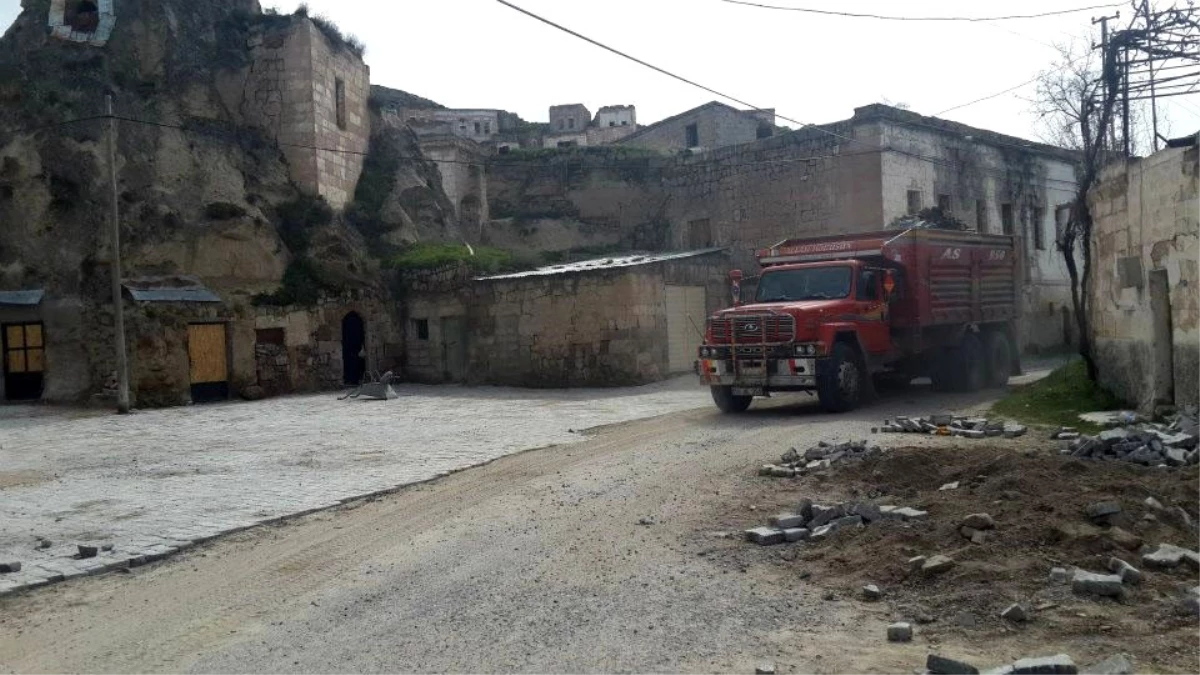 Kapadokya\'da tek peribacası bulunan köyde tepki çeken manzara