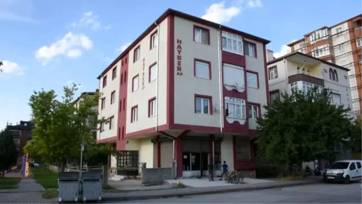 Kayseri\'de 3 katlı bina karantinaya alındı