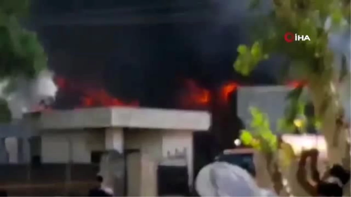 Pakistan\'da gıda fabrikasında yangın