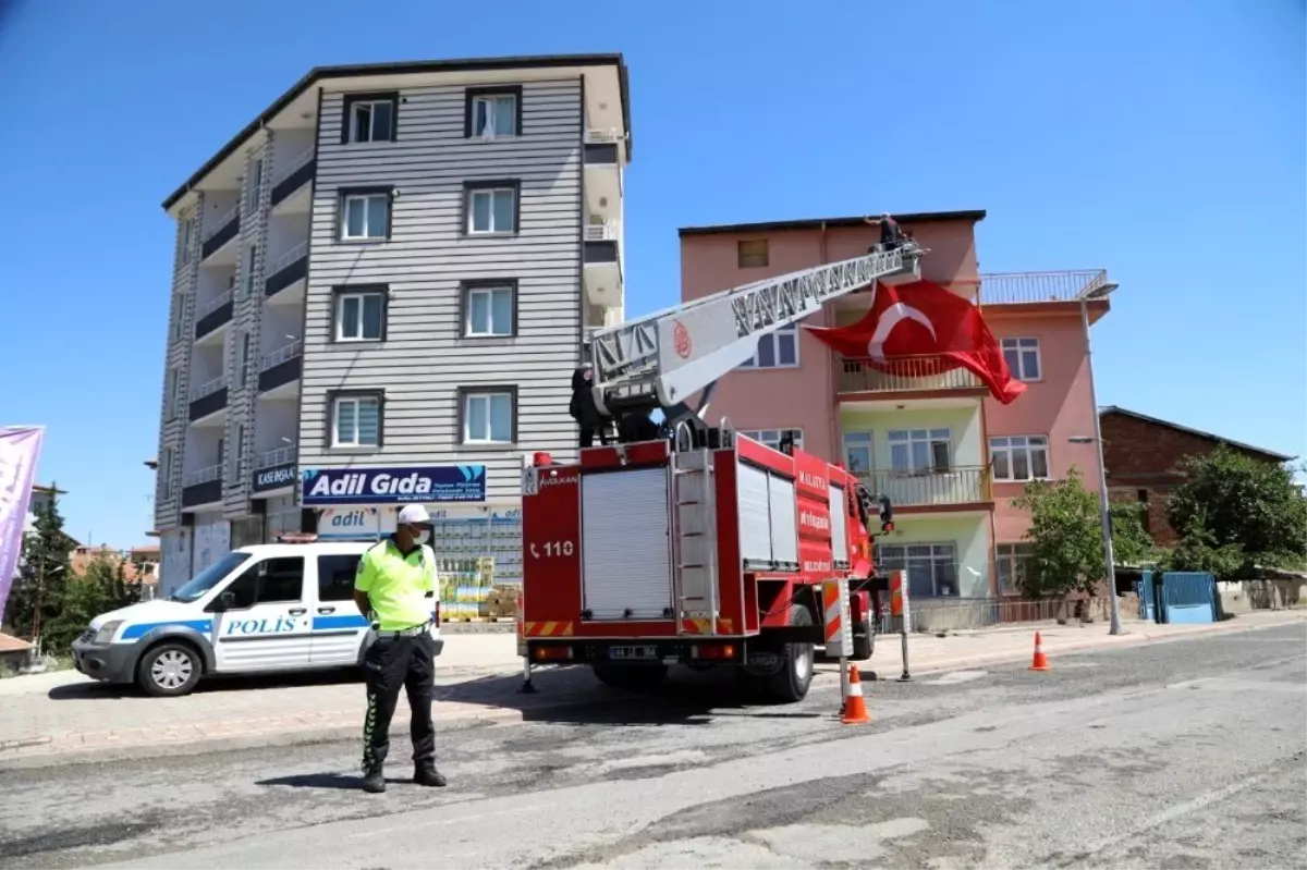 Son dakika haber... Başkan Güder\'den şehit ailesine taziye ziyareti