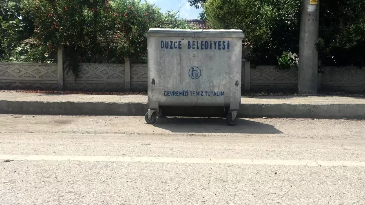 Düzce\'de çöp konteynırları çalınıyor