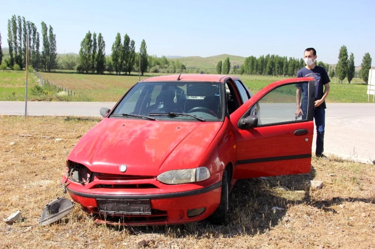 Sivas\'ta trafik kazası: 3 yaralı