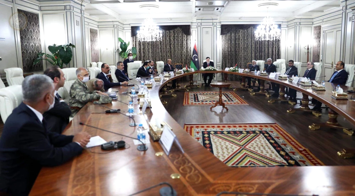 Son Dakika: Dişişleri Bakanı Çavuşoğlu, Hazine ve Maliye Bakanı Albayrak ve MİT Başkanı Hakan Fidan Libya\'da