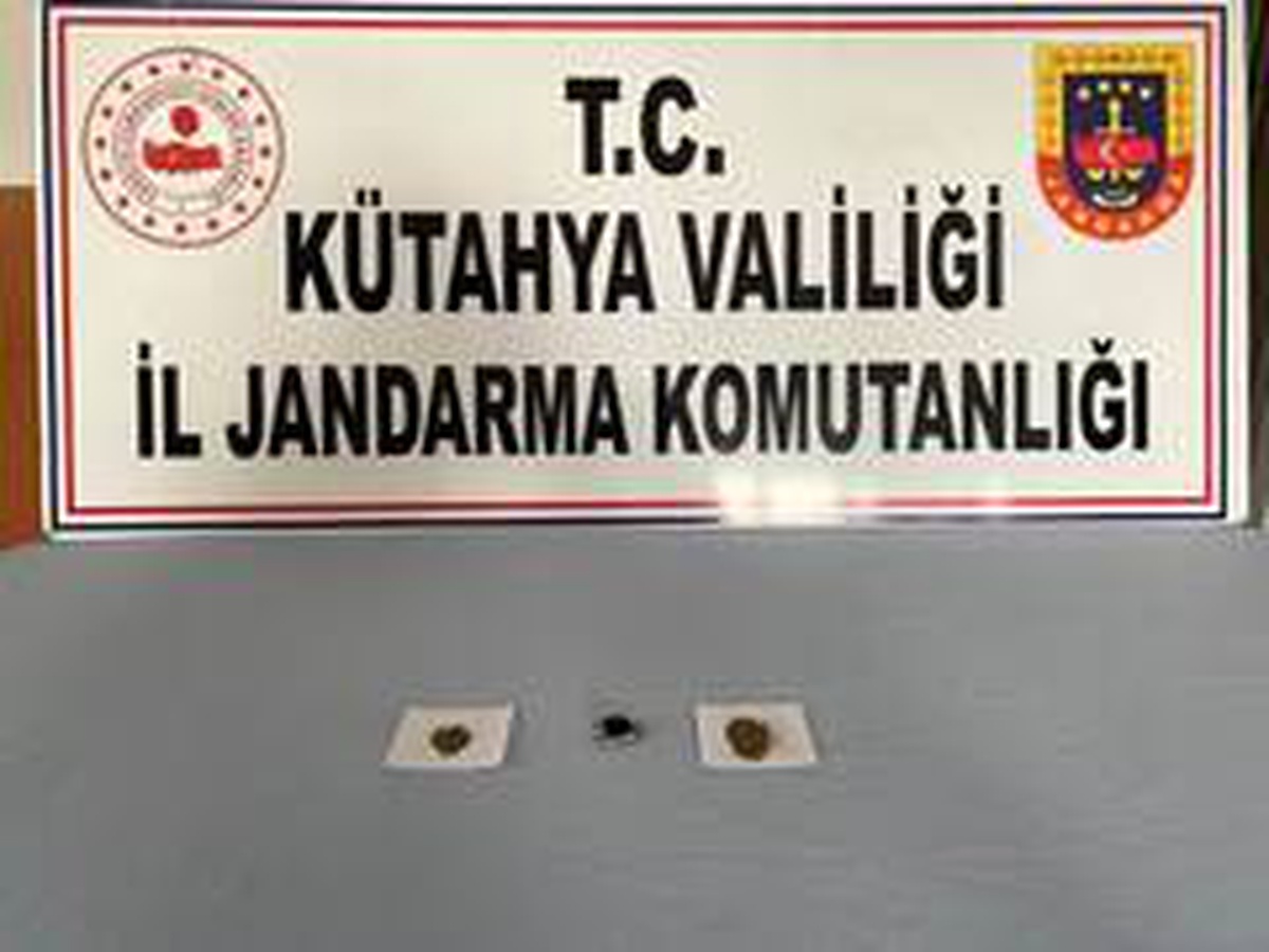 Tavşanlı\'da otomobilden uyuşturucu çıktı