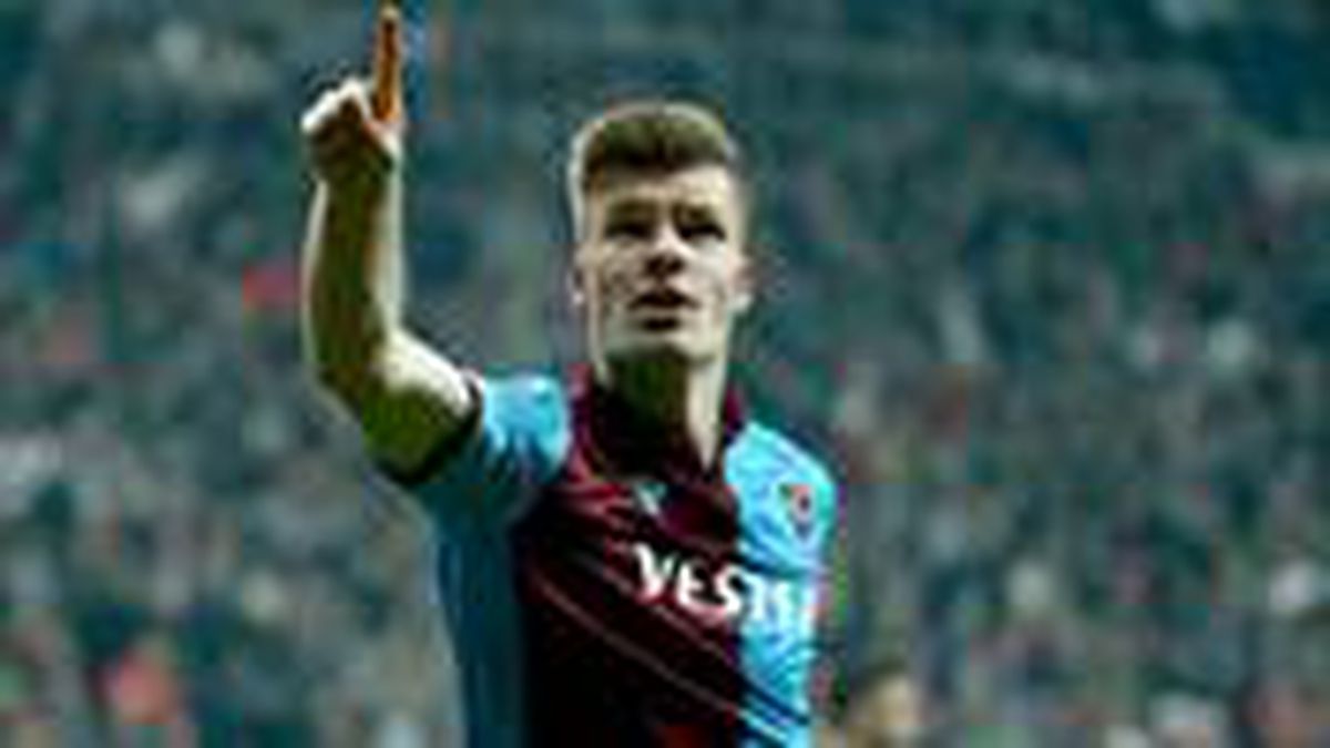 Trabzonsporlu Sörloth, Emre Belözoğlu ile arasında geçenleri anlattı: Kavga çıkartmaya çalıştı