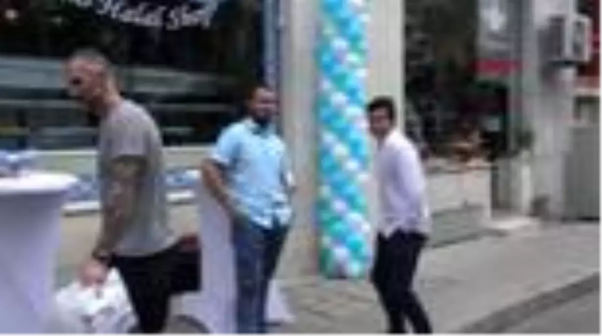 Bulgaristan\'da ilk \'Helal Pastane hizmete açıldı