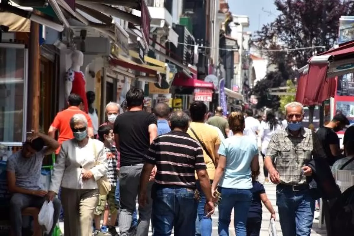 Edirne\'de trafiğe kapalı caddelere maskesiz giriş yasaklandı