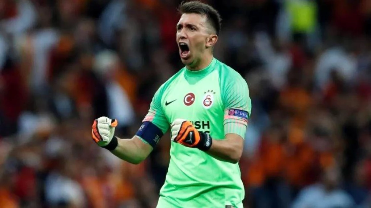Fernando Muslera, 4 yıl daha Galatasaray forması giyebilir