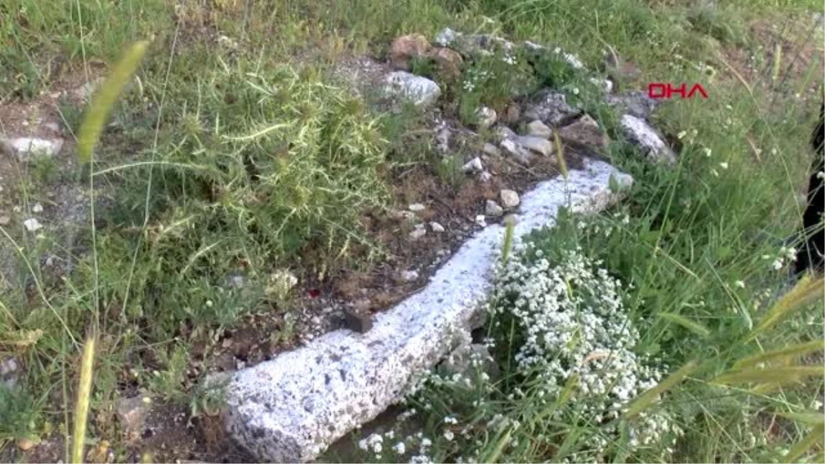 TUNCELİ Tarihi atbaşı mezar taşları define avcılarının talanına uğradı - 1