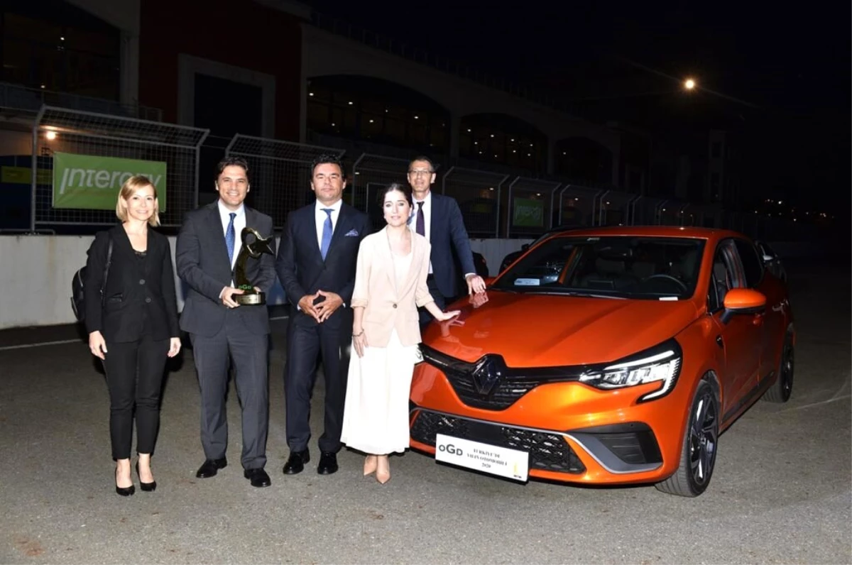 Türkiye\'de Yılın Otomobili Yeni Renault Clio oldu