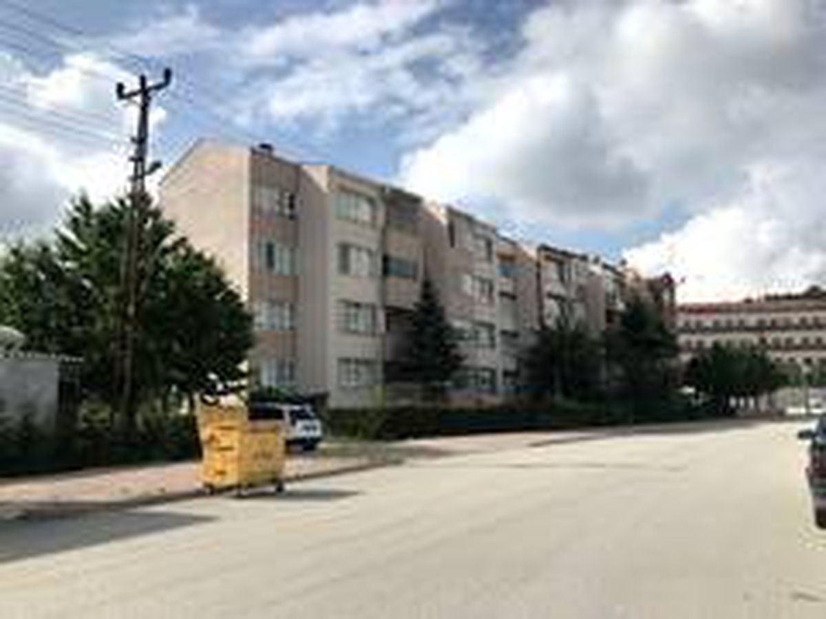 4. kattan aşağıya düştü